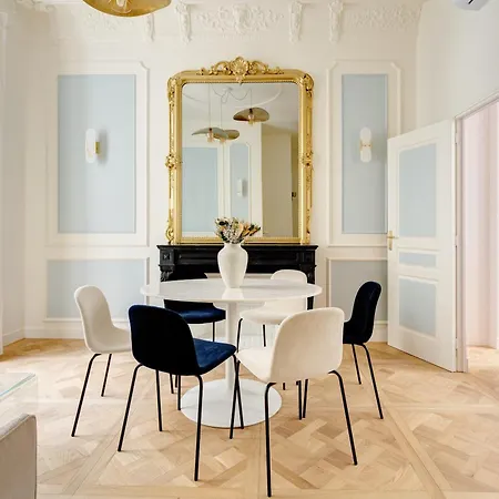 The Saint Georges * Parigi